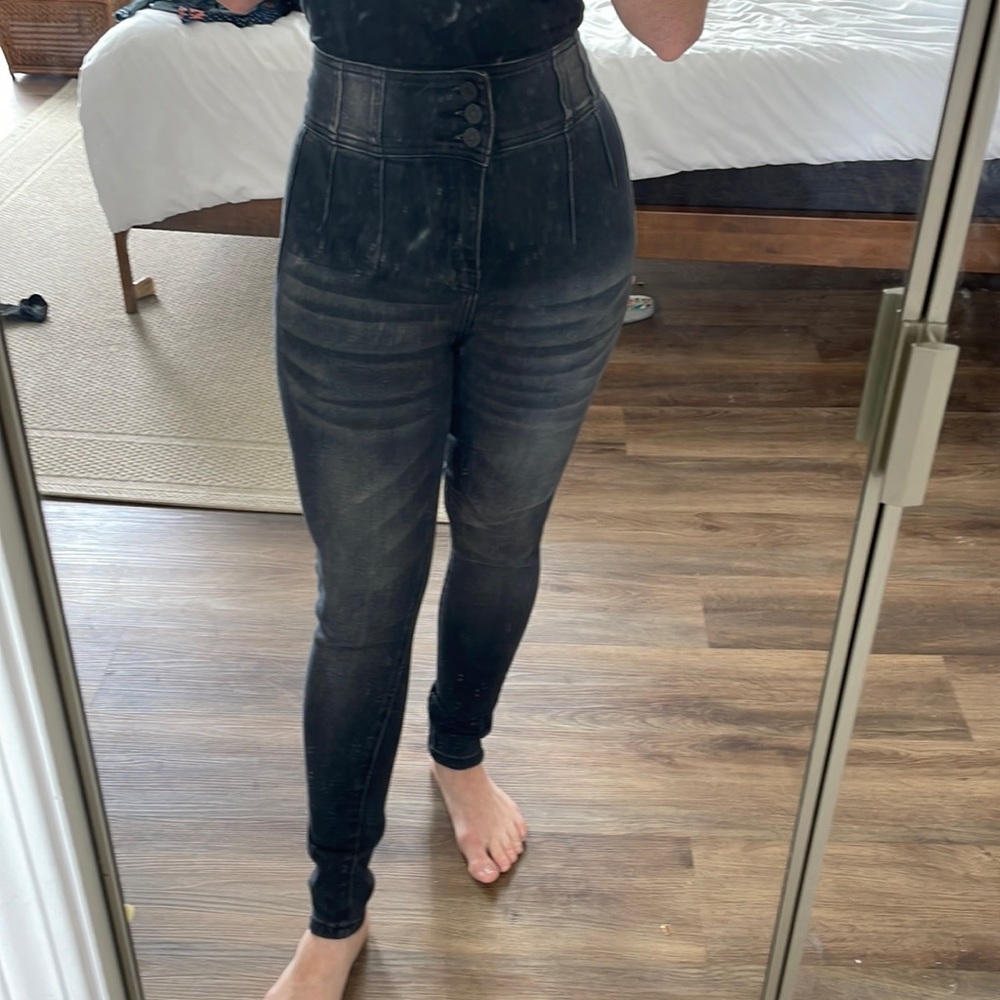Black Jeans